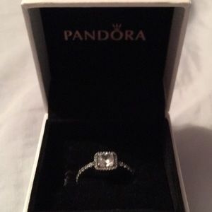 Pandora Ring